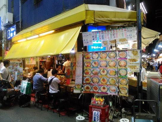 上野のみなとやでワンコイン500円のサーモン丼！